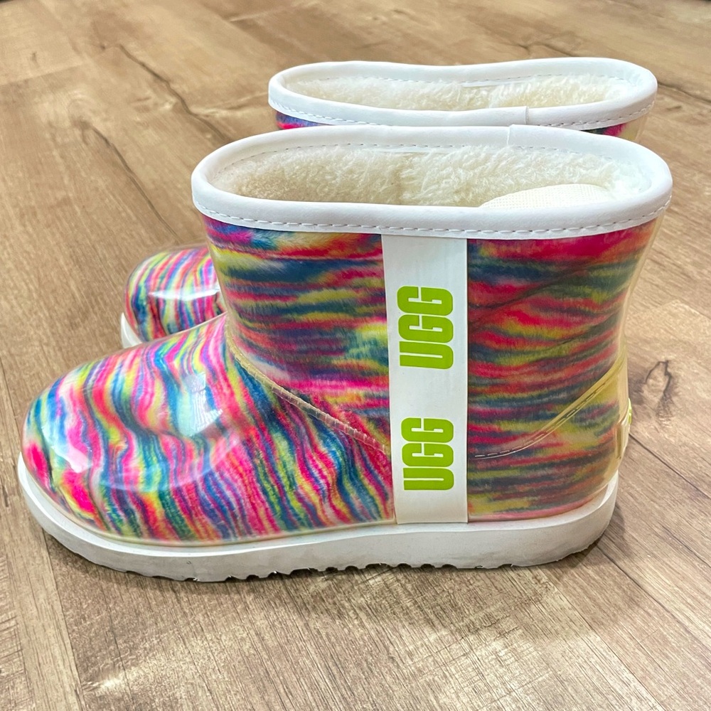 UGG Classic Clear Mini II Party Rainbow Waterproof Boots Kids Size 6 Multi Color